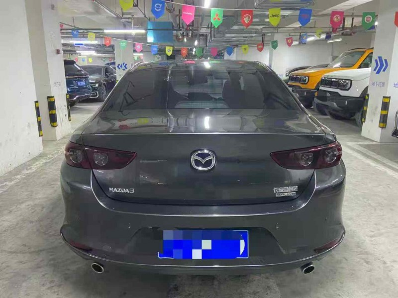 成都22年马自达昂克赛拉9