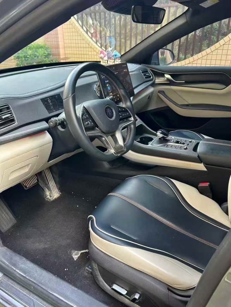 东莞22年比亚迪秦6