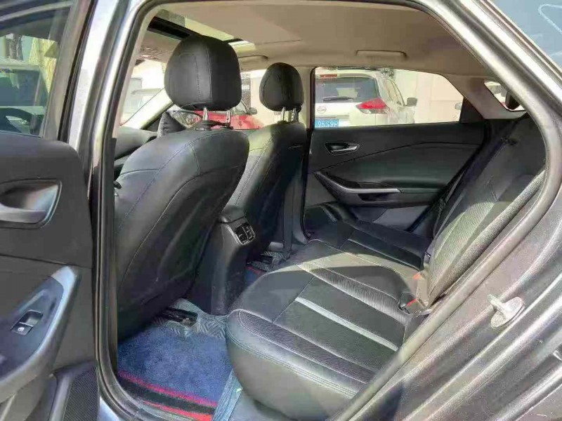 成都21年现代菲斯塔5