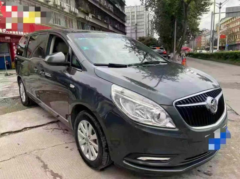 成都19年别克GL82