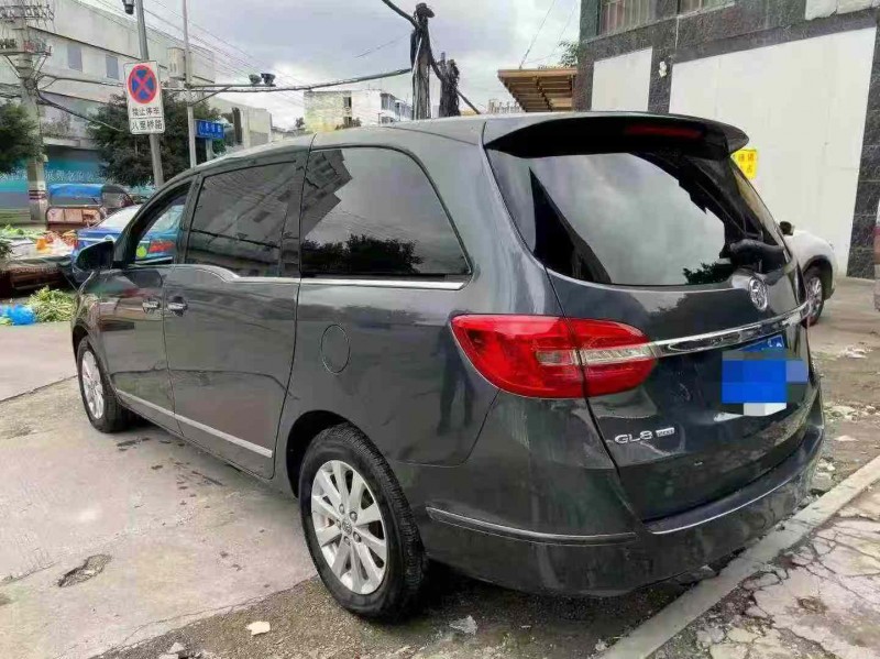 成都19年别克GL86