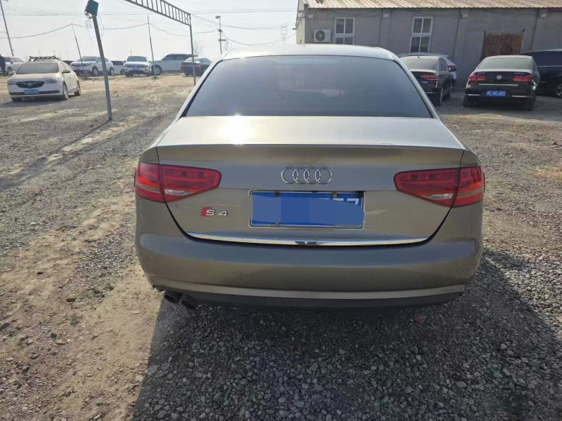 保定13年奥迪A4L9