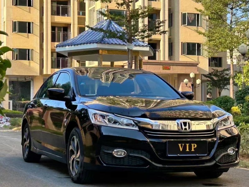 东莞18年本田雅阁2