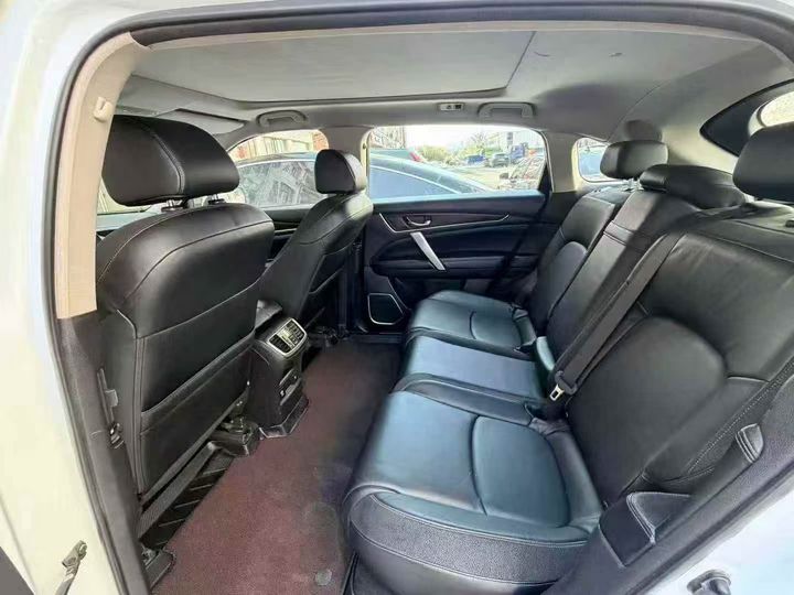 广州17年本田冠道4