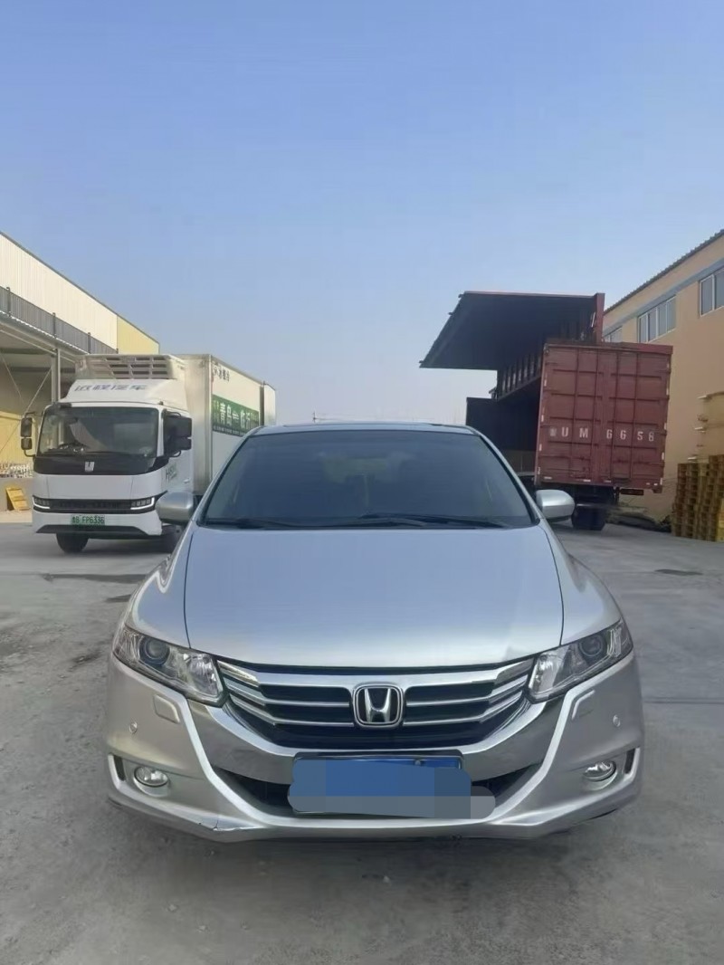 青岛13年本田奥德赛1