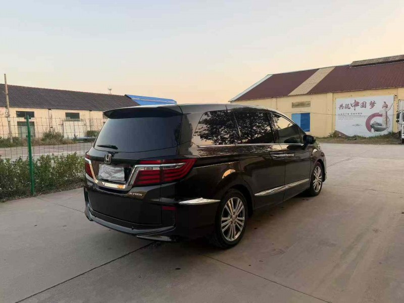 徐州18年本田艾力绅3