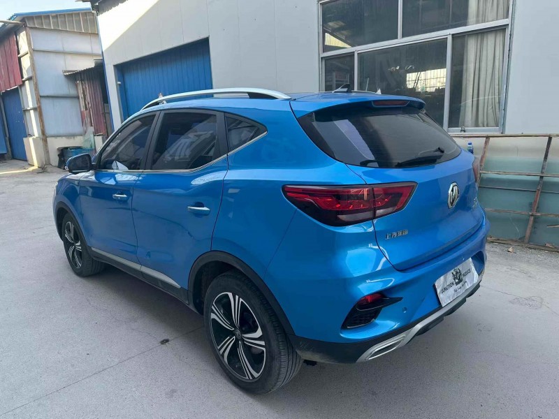 潍坊19年名爵ZS7