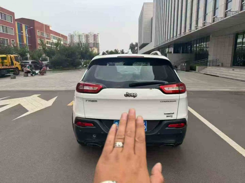 淄博17年Jeep自由光7