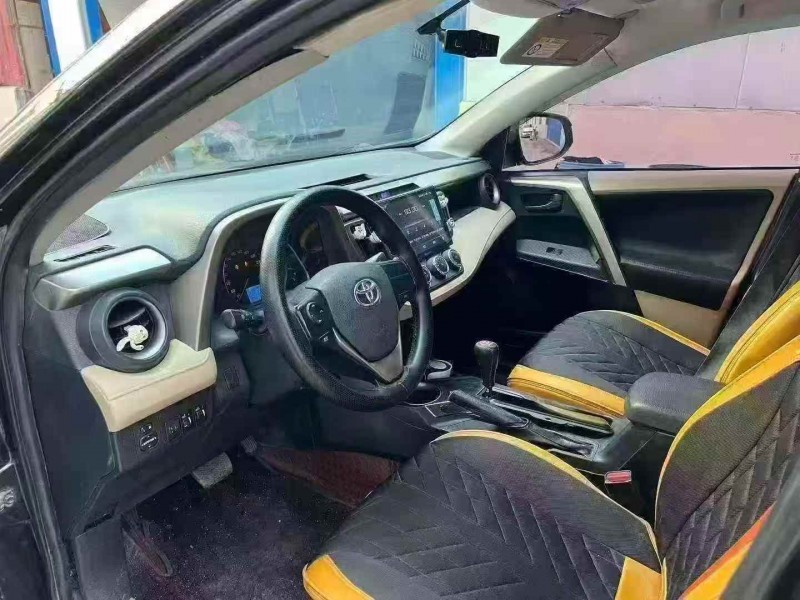 濰坊15年豐田RAV44