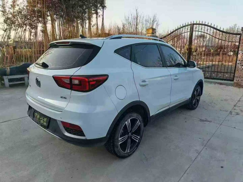 潍坊19年名爵ZS8