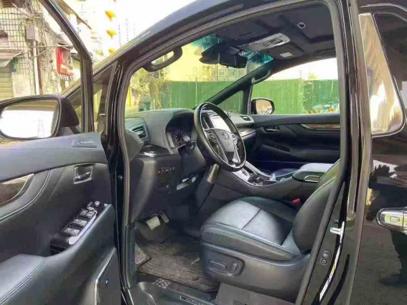 绵阳19年丰田埃尔法4