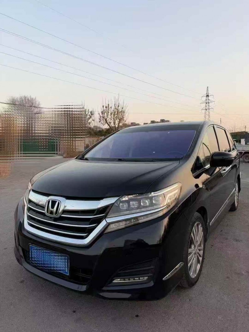 烟台17年本田艾力绅3