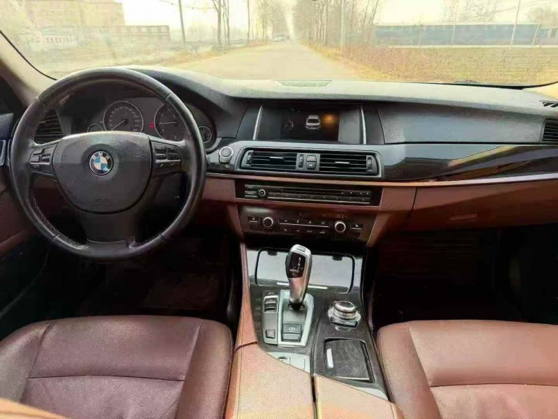 张家口15年宝马5系4