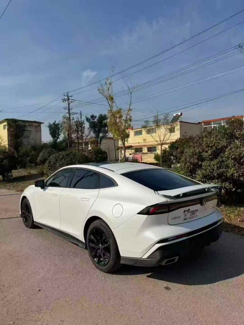 淄博25年长安汽车UNI7