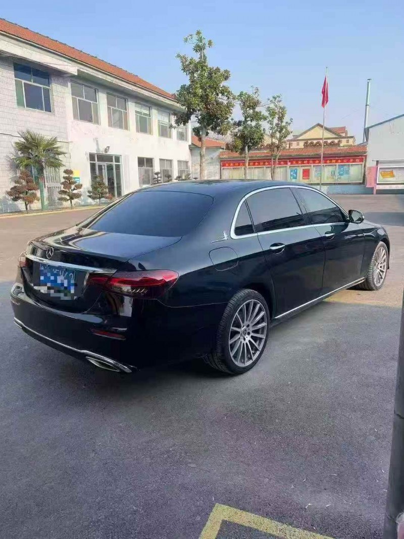 潍坊17年奔驰E8