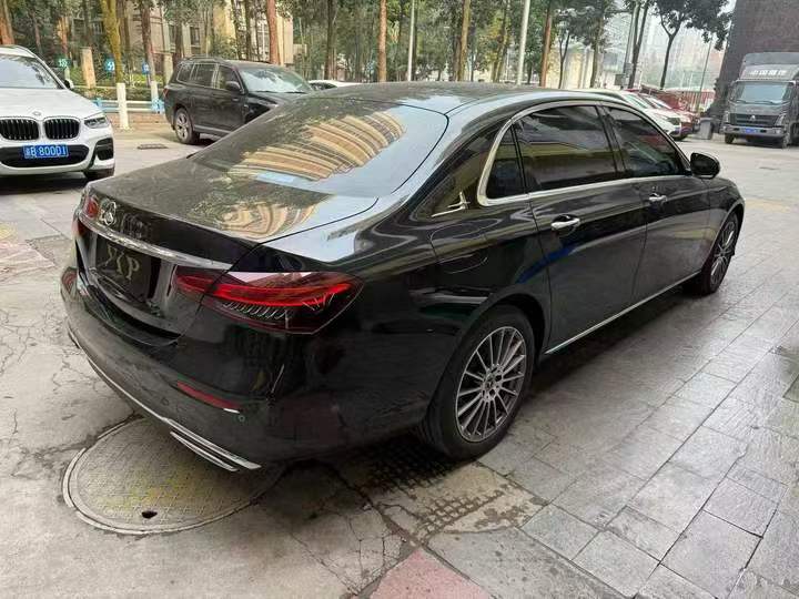 重庆22年奔驰E8