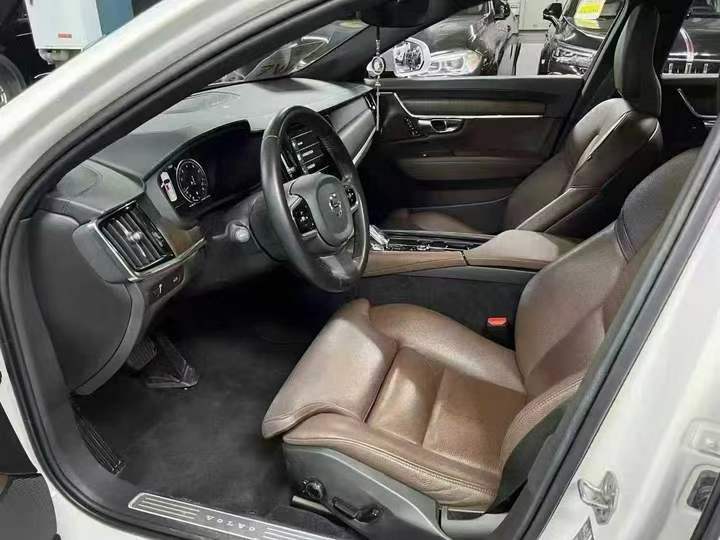 重庆21年沃尔沃S906