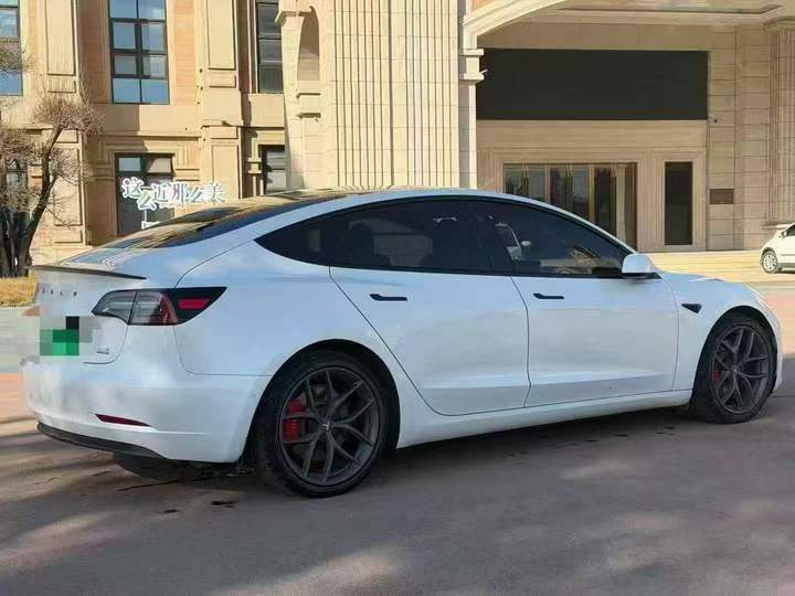 保定21年特斯拉MODEL 38