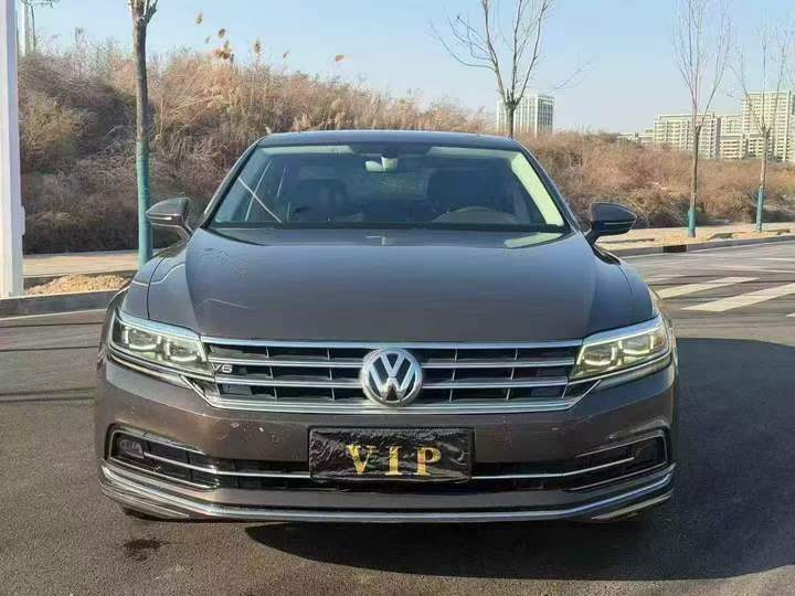 秦皇岛17年大众辉昂1