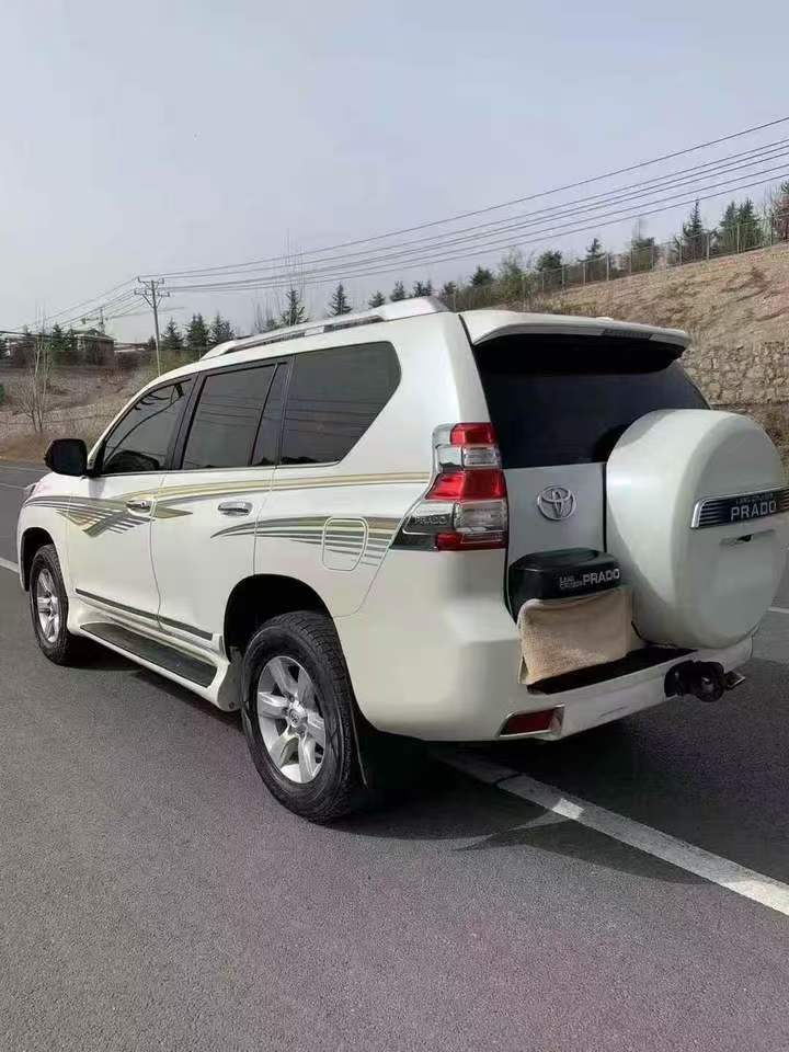 保定16年丰田普拉多8