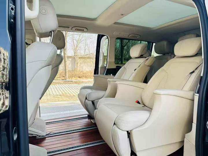 潍坊19年奔驰威霆5