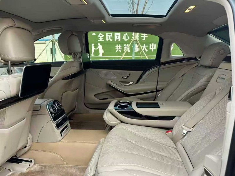 枣庄18年奔驰迈巴赫S级3