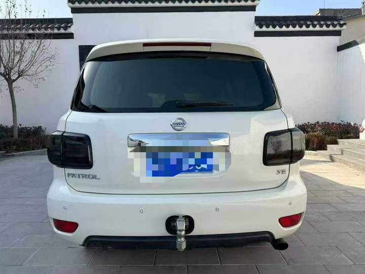 淄博17年日產途樂8