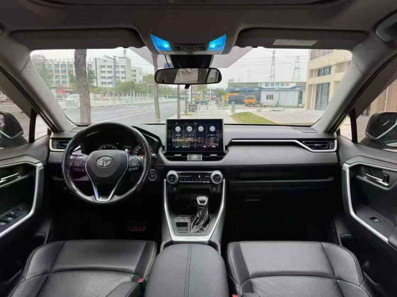 江门22年丰田威兰达4