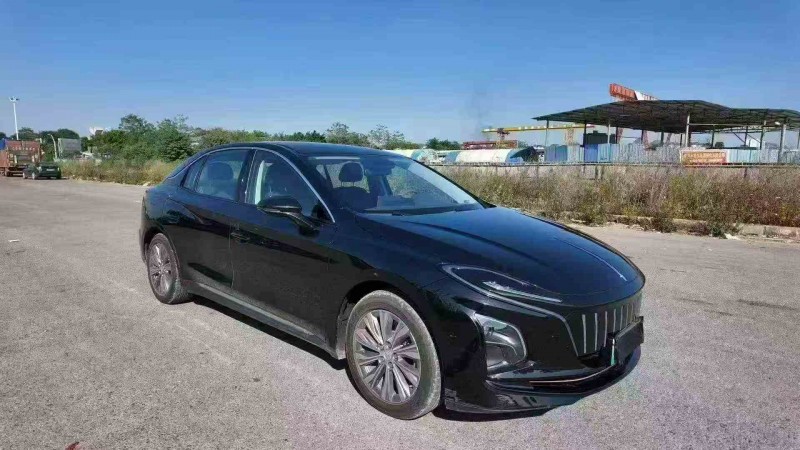 欽州25年紅旗E-QM53