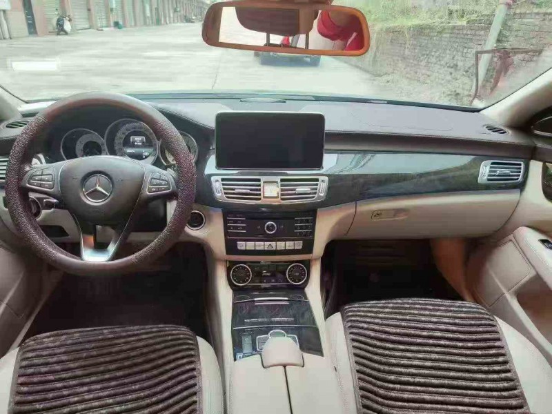 三明15年奔驰CLS4