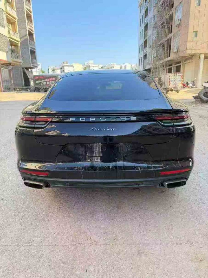 欽州20年保時捷帕拉梅拉9