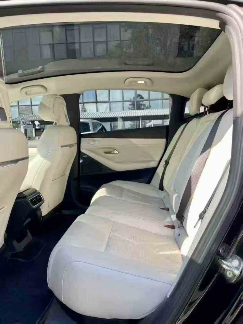 汕头23年长安汽车深蓝6