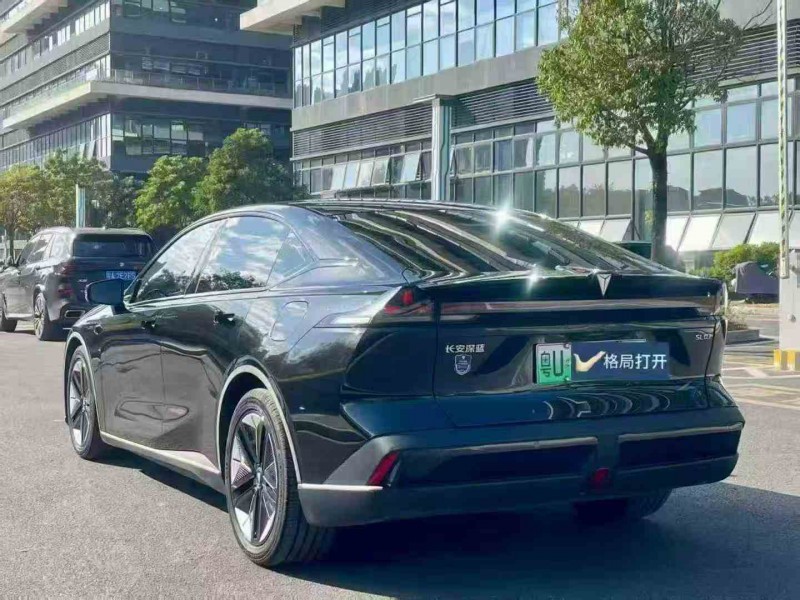 汕头23年长安汽车深蓝8