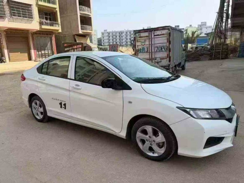 贵港18年本田锋范3