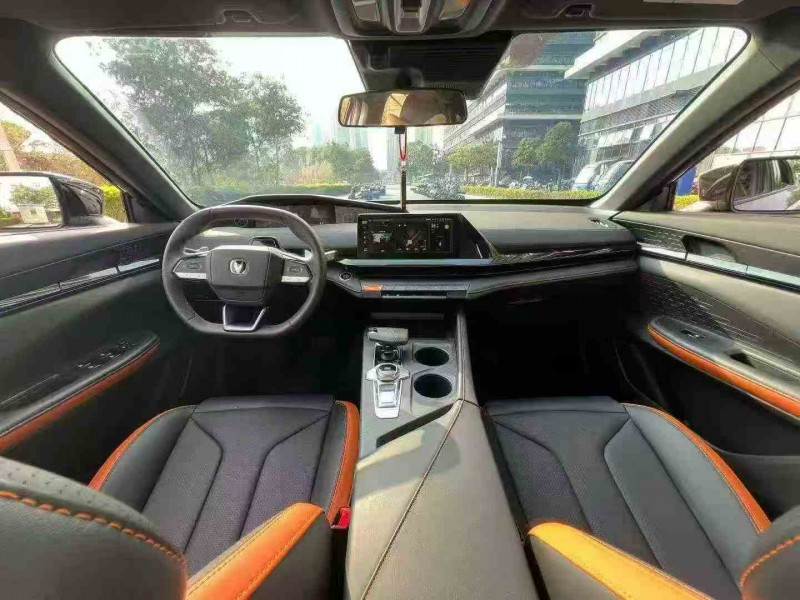 佛山25年长安汽车UNI6