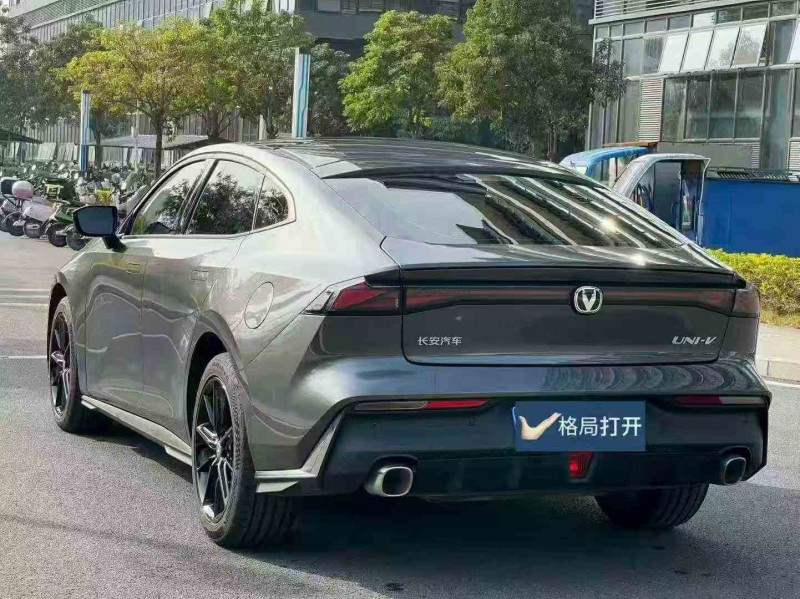 佛山25年长安汽车UNI7