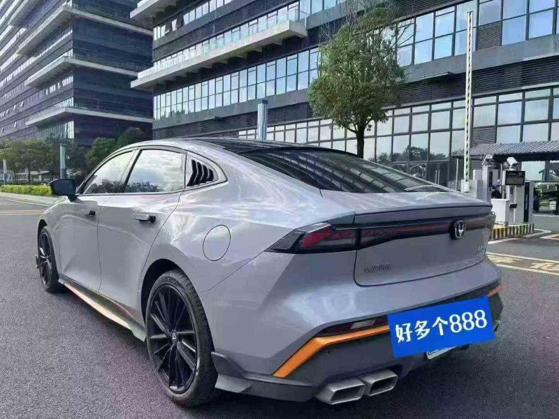 广州25年长安汽车UNI8