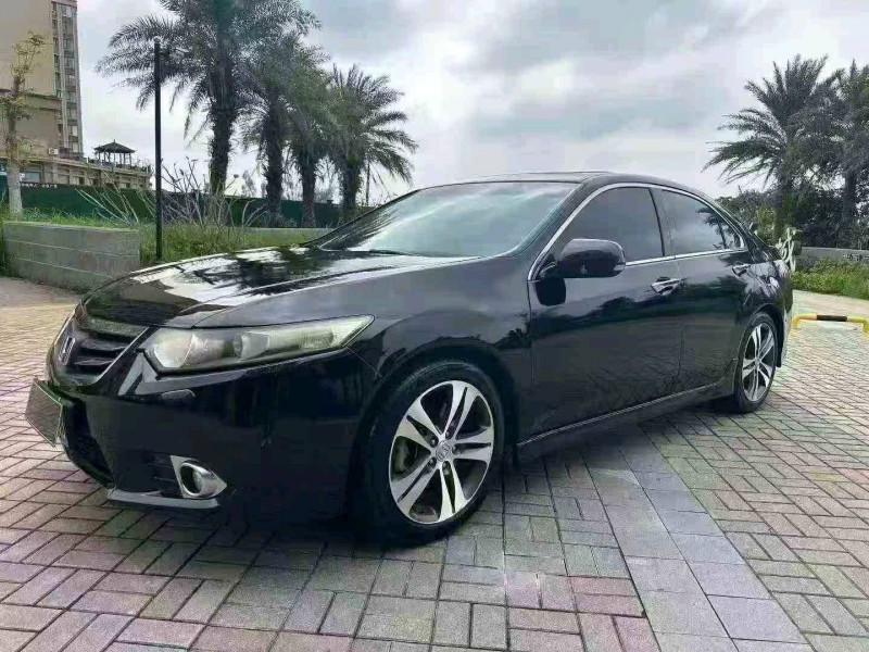 东方13年本田思铂睿3