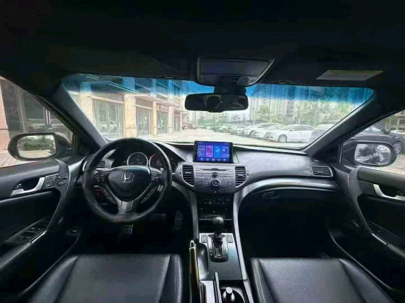 东方13年本田思铂睿4