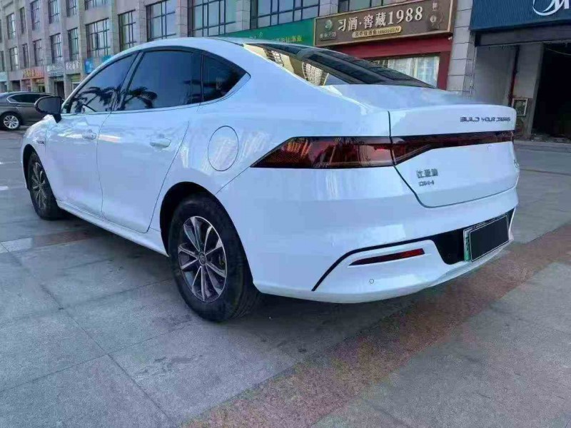 东方23年比亚迪秦7