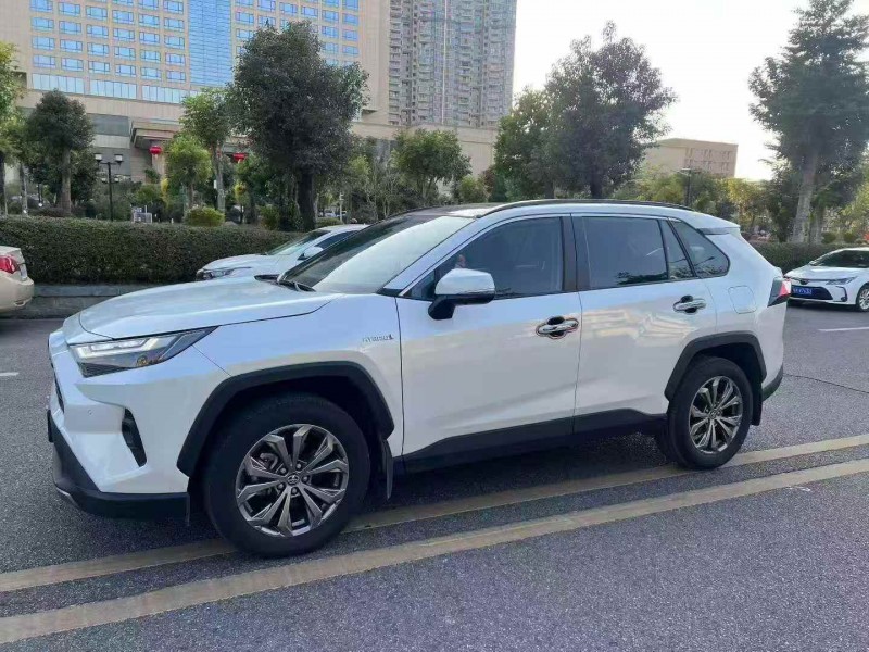福州24年丰田RAV4荣放2