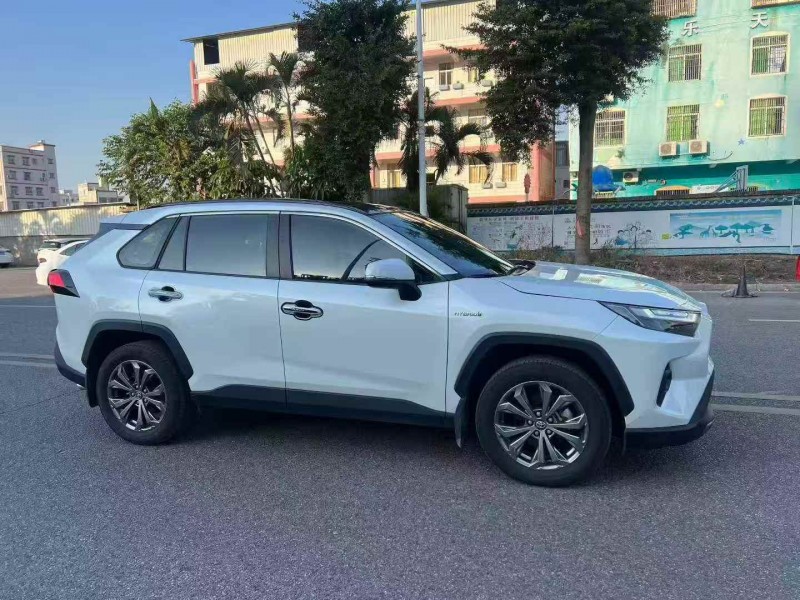 福州24年丰田RAV4荣放6
