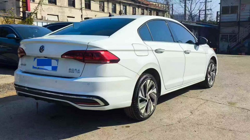 张家界24年大众宝来8