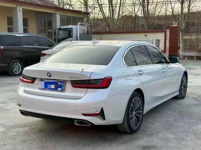 青岛19年宝马3系7