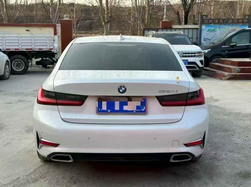 青岛19年宝马3系9