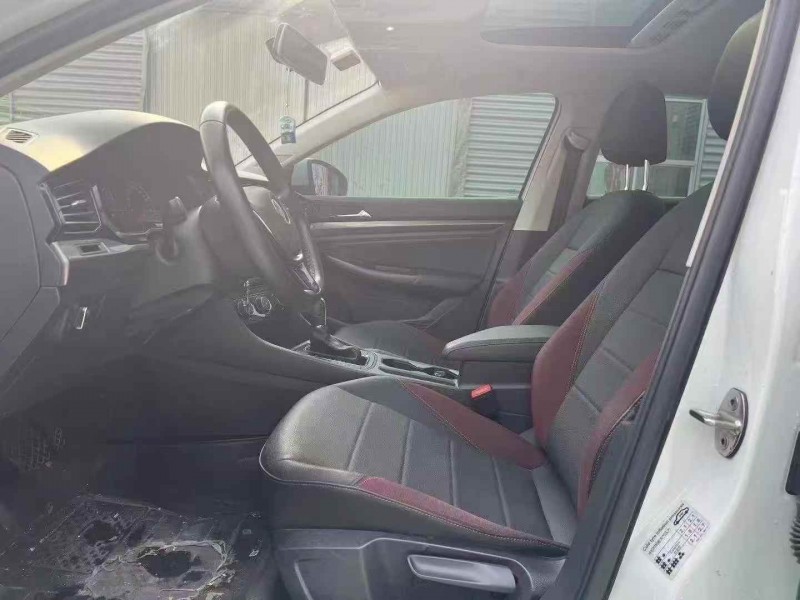 济宁20年大众宝来4