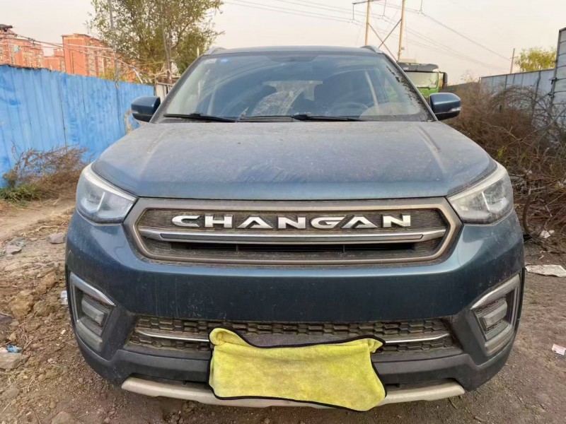 青岛18年长安汽车CS551