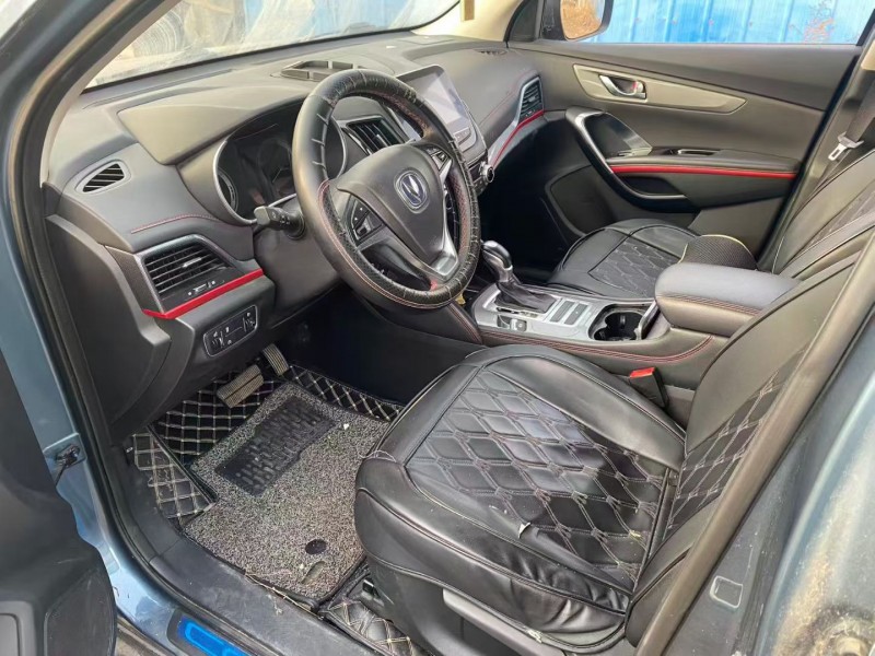 青岛18年长安汽车CS554