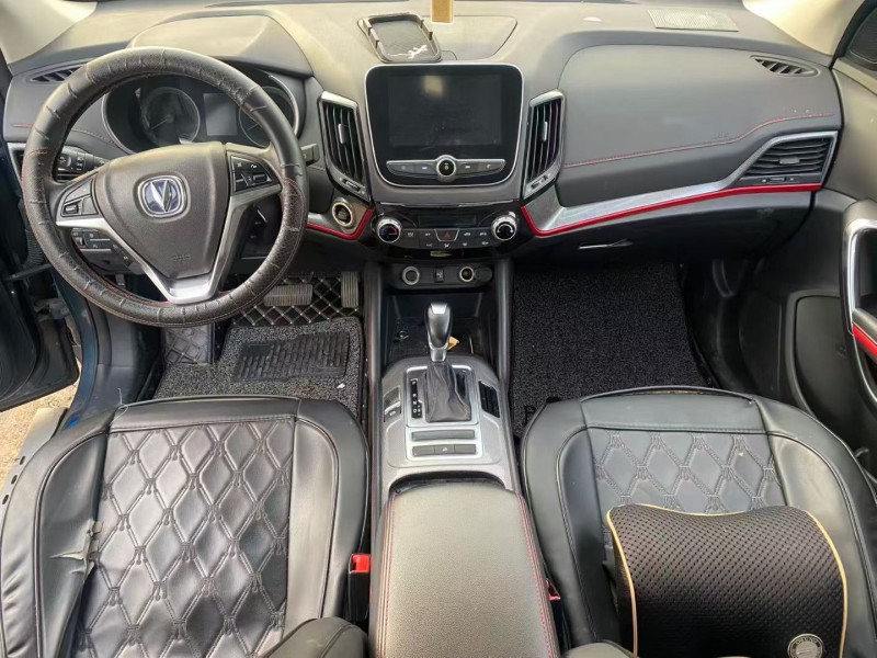 青岛18年长安汽车CS556