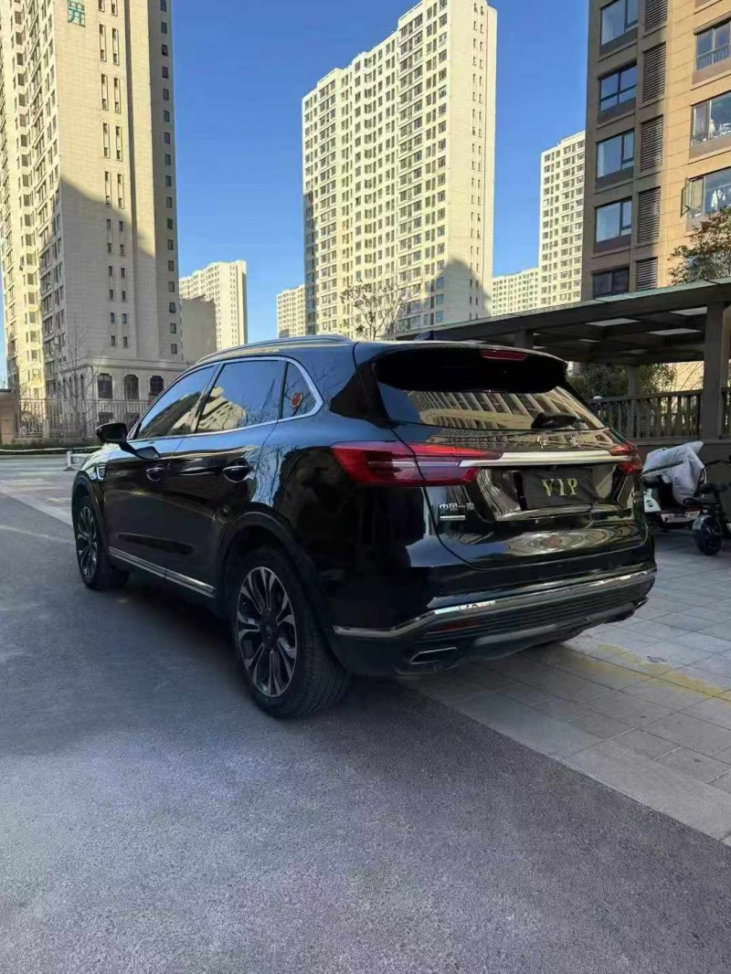 徐州21年紅旗HS57